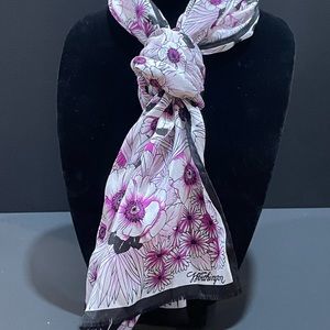 Vintage Worthington Silk Scarf Purple and Bpack Floral